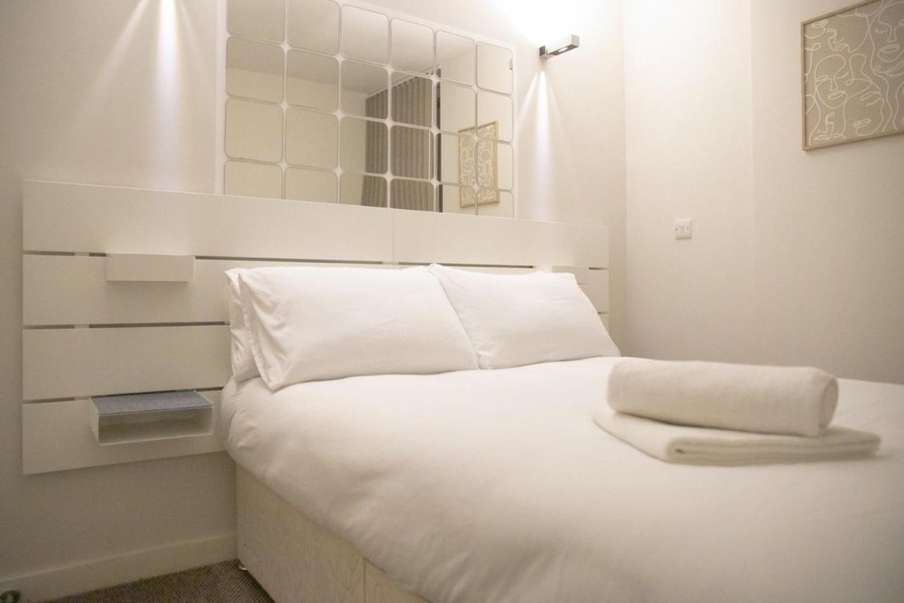 Stylish Centre Living *